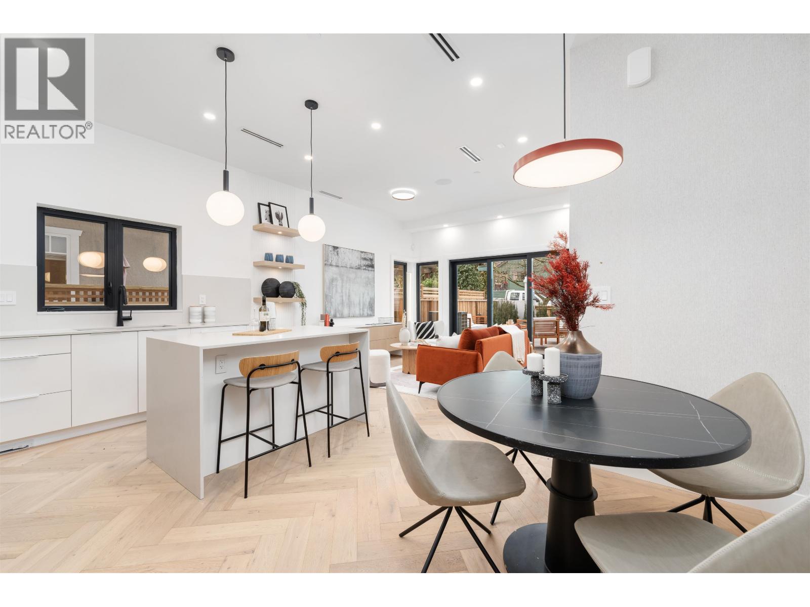 Photo 10 of 1 3118 Windsor Street, Vancouver BC