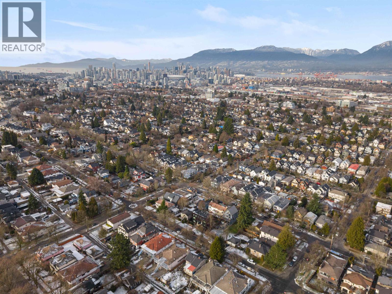 Photo 40 of 1 3118 Windsor Street, Vancouver BC