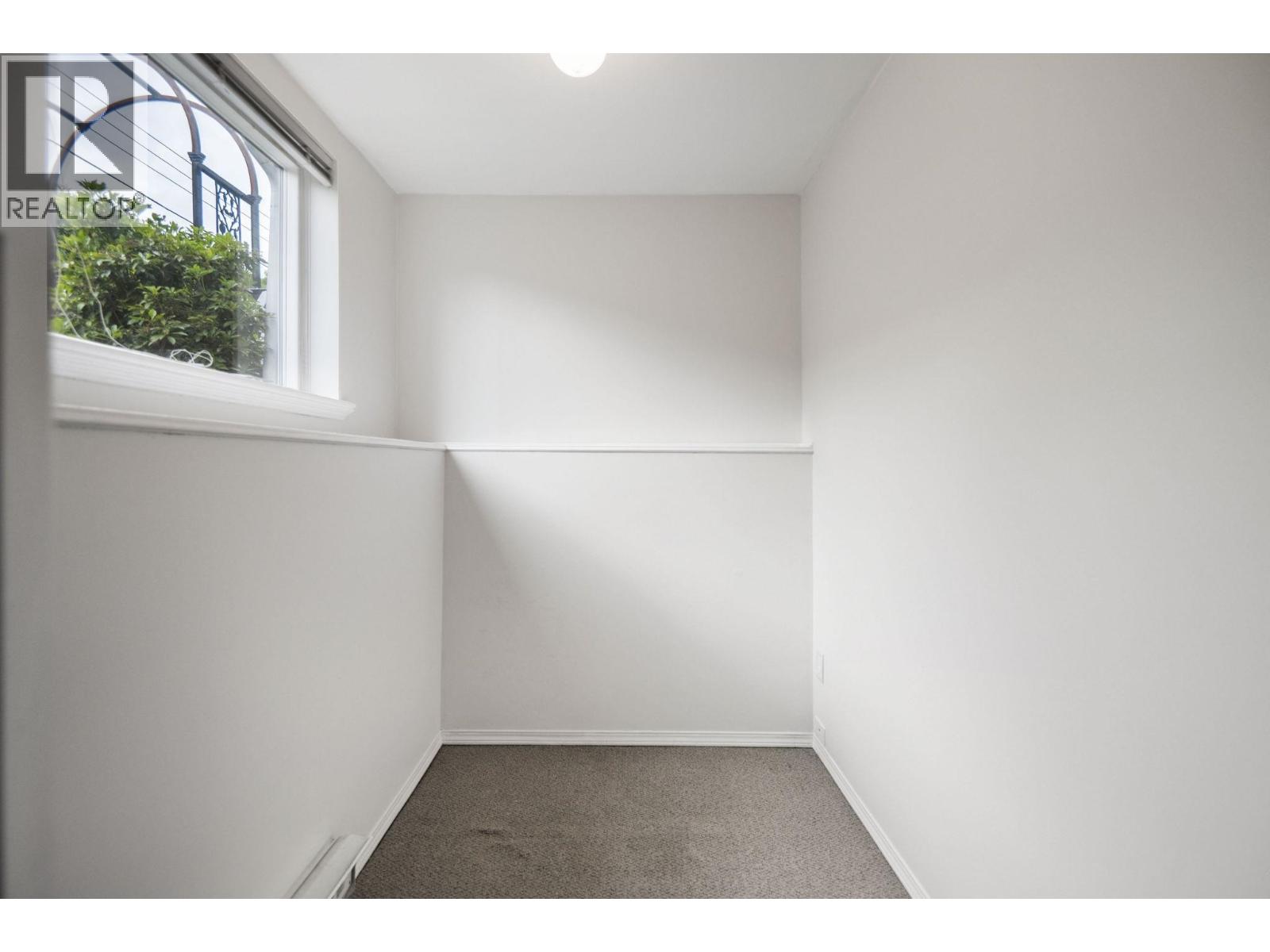 Photo 10 of 831 Second Street, New Westminster BC