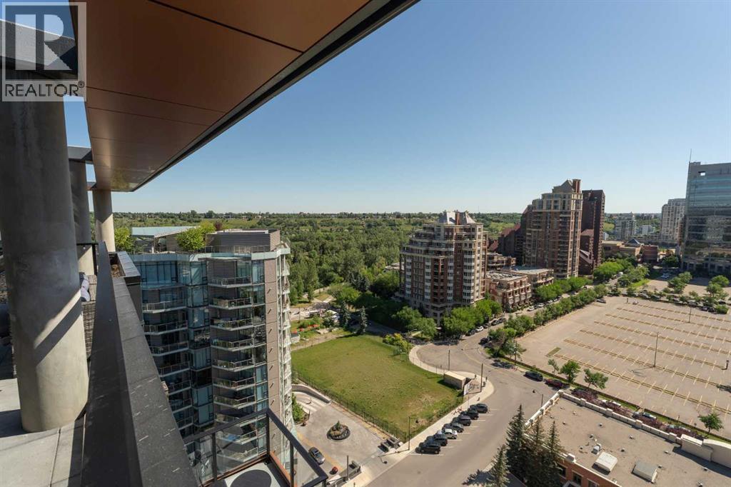 Single Family House for Sale in    Avenue SW Eau Claire Calgary 