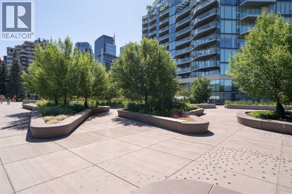 Single Family House for Sale in    Avenue SW Eau Claire Calgary 
