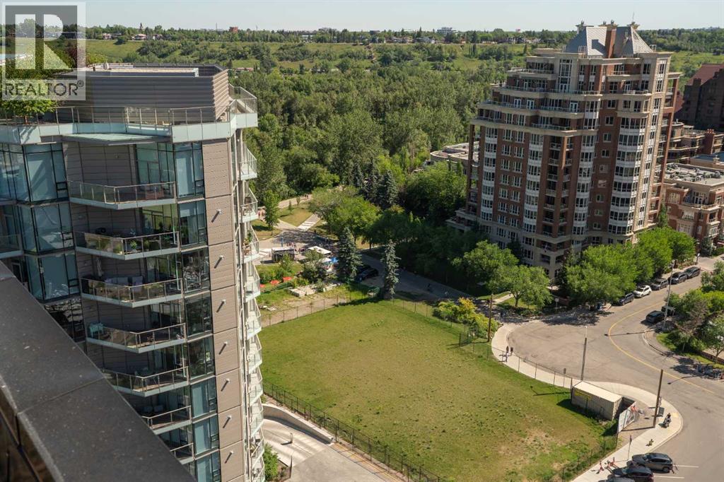 Single Family House for Sale in    Avenue SW Eau Claire Calgary 