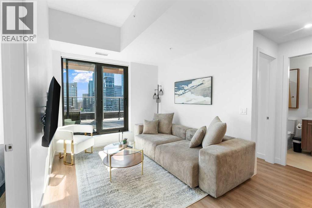 Single Family House for Sale in    Avenue SW Eau Claire Calgary 