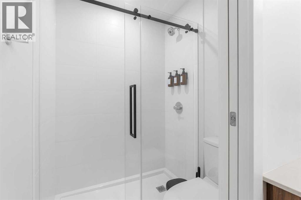 Single Family House for Sale in    Avenue SW Eau Claire Calgary 