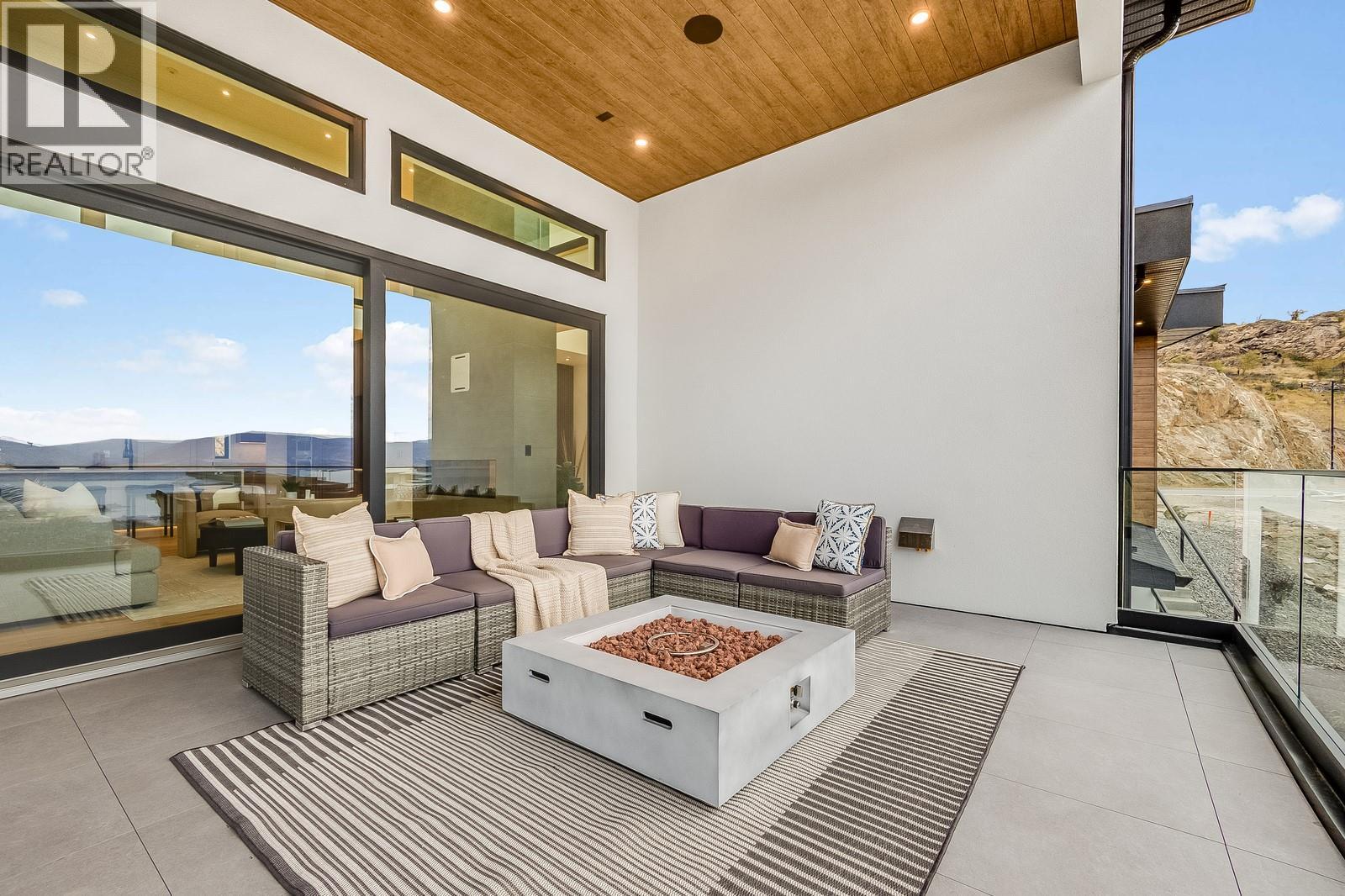  1122 Pearcy Court, Kelowna