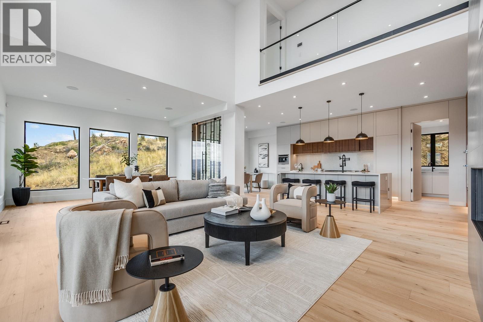  1122 Pearcy Court, Kelowna