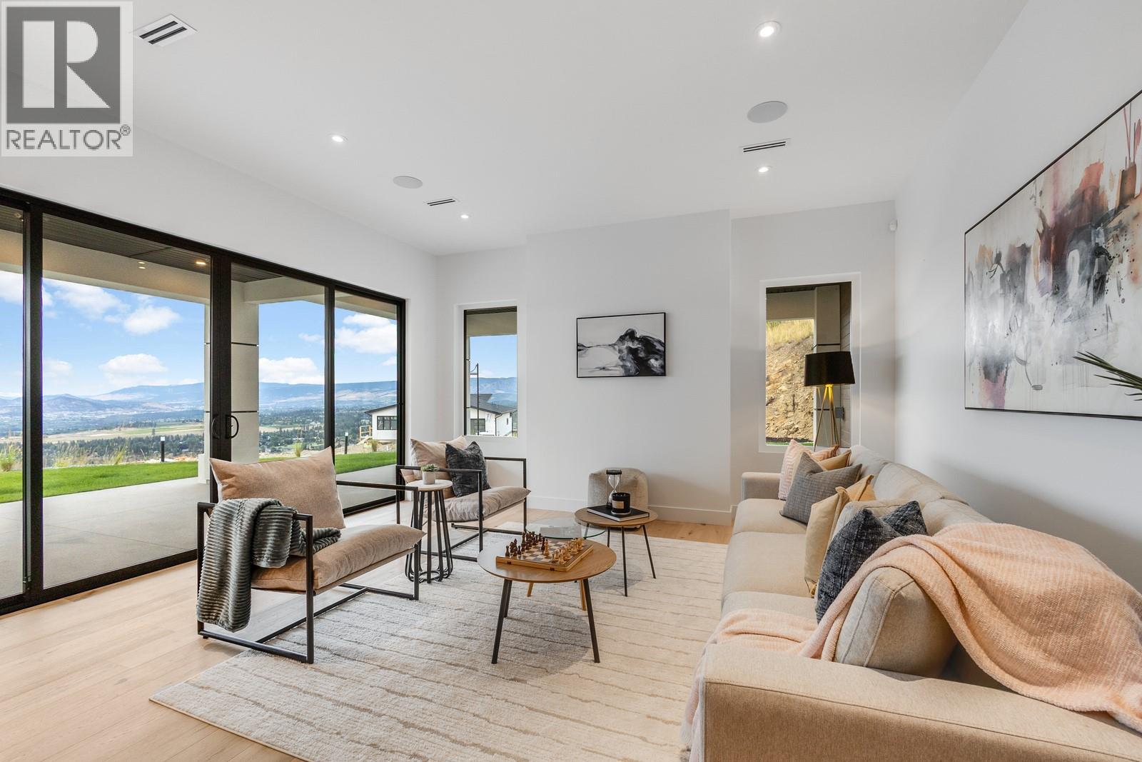  1122 Pearcy Court, Kelowna
