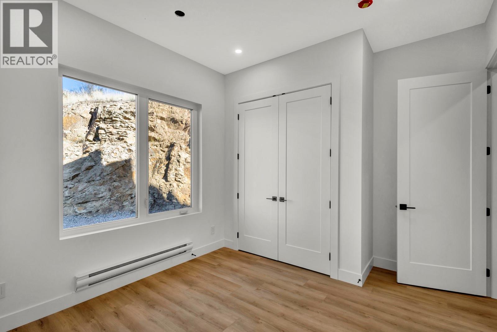  1122 Pearcy Court, Kelowna