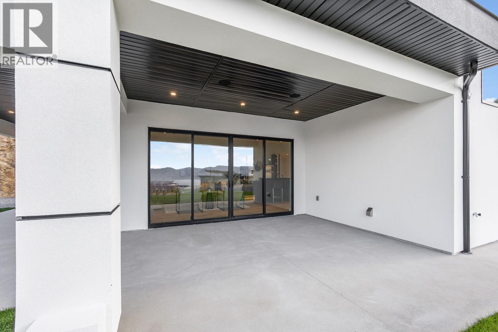  1122 Pearcy Court, Kelowna