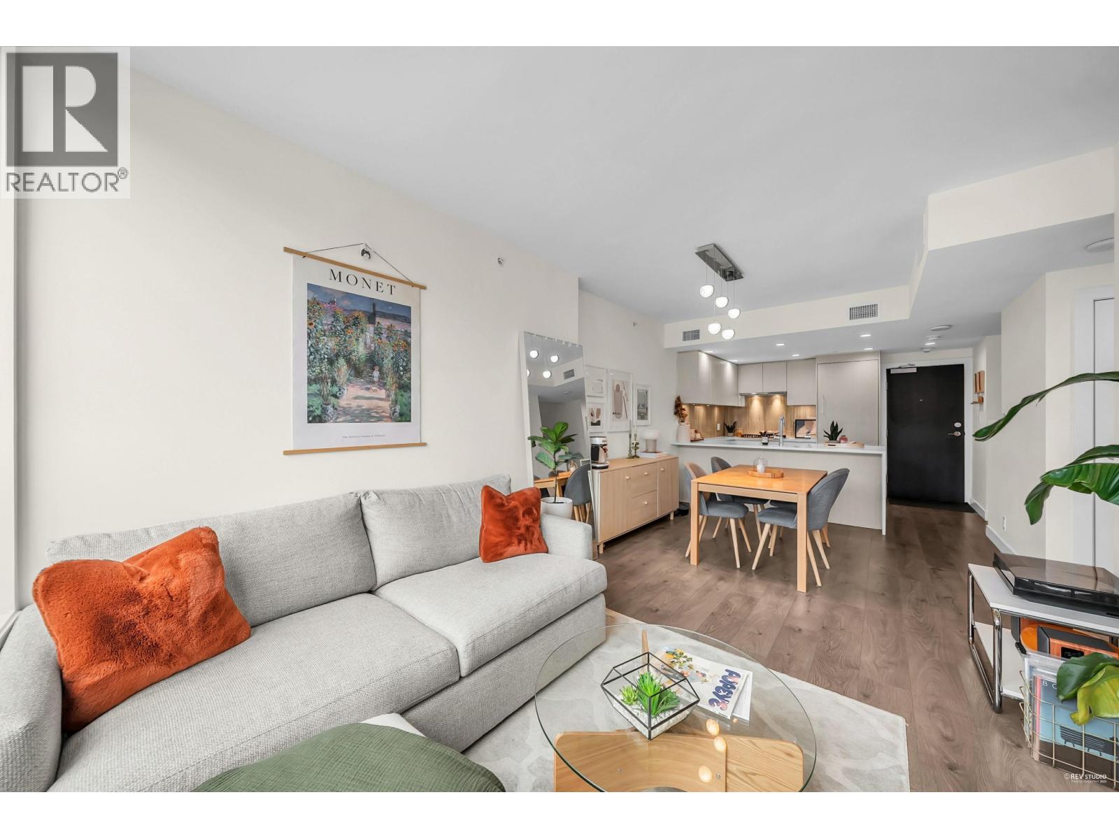 Photo 10 of 6785 Marlborough Avenue, Burnaby BC