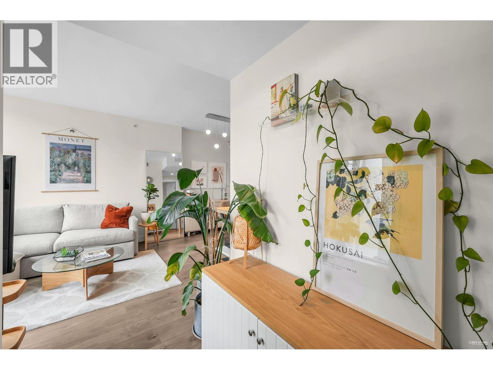 Photo 7 of 6785 Marlborough Avenue, Burnaby BC
