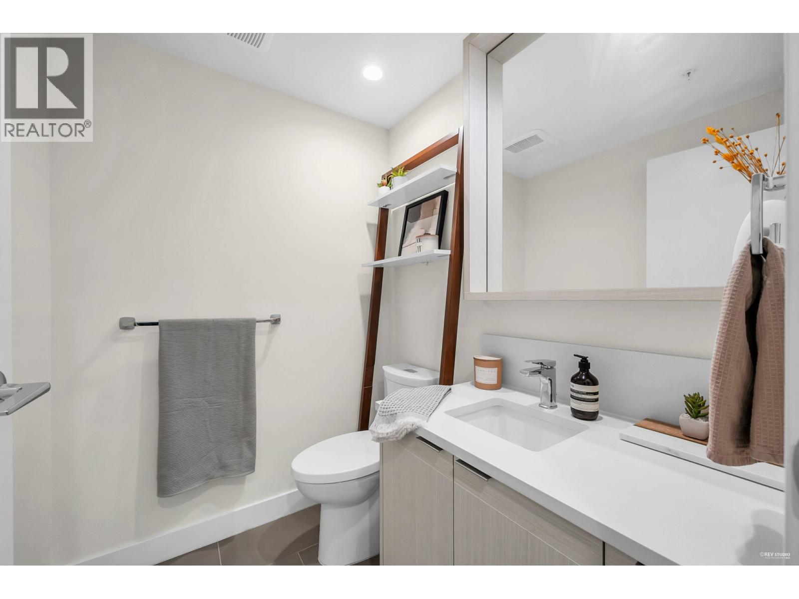 Photo 15 of 6785 Marlborough Avenue, Burnaby BC