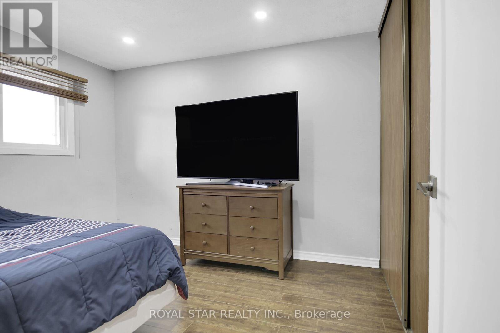 Photo 3 of 2761 Pimlico Crescent, Ottawa ON