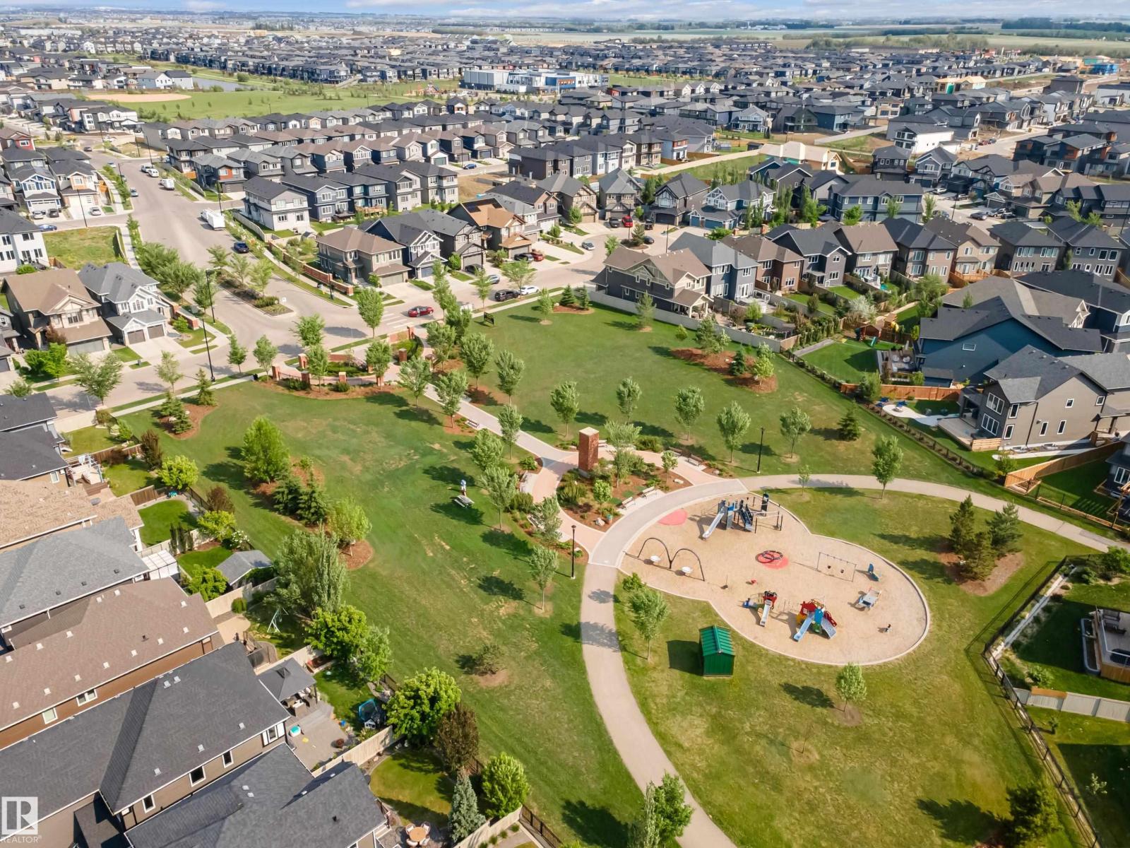 Photo 9 of 3628 Keswick Bv Sw, Edmonton AB