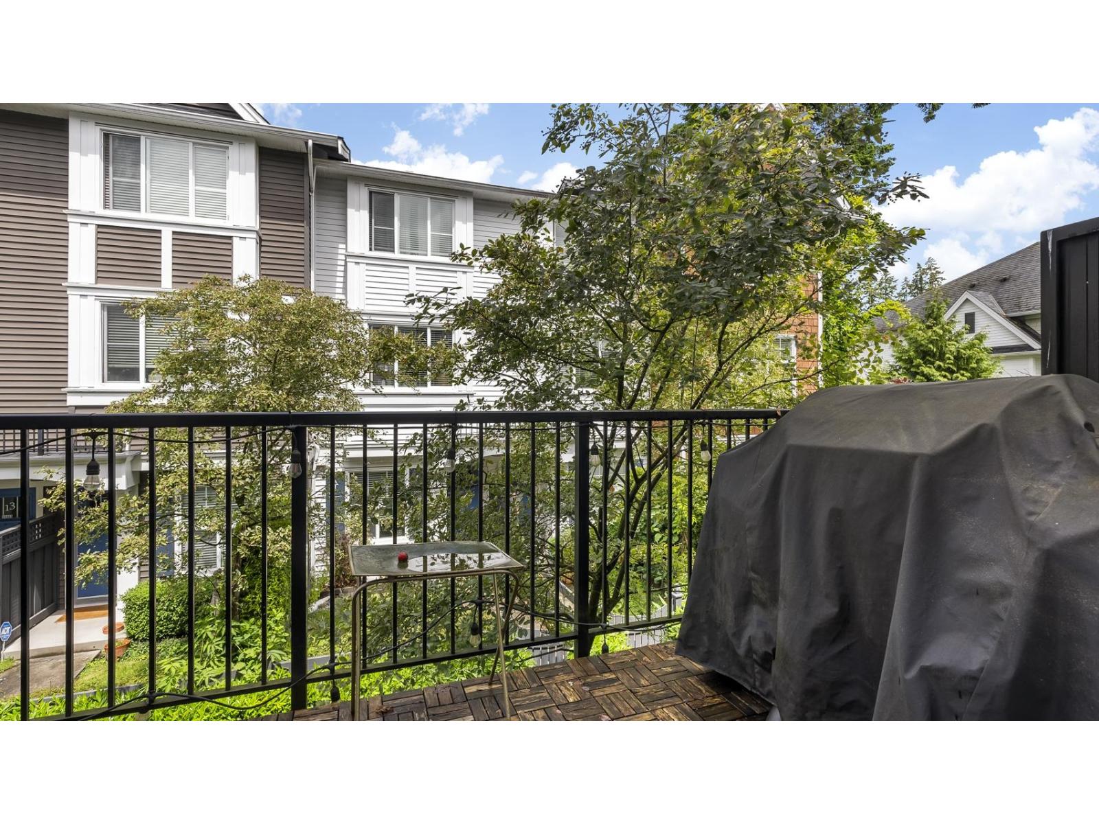 Photo 7 of 6 14905 60th Avenue, Surrey BC