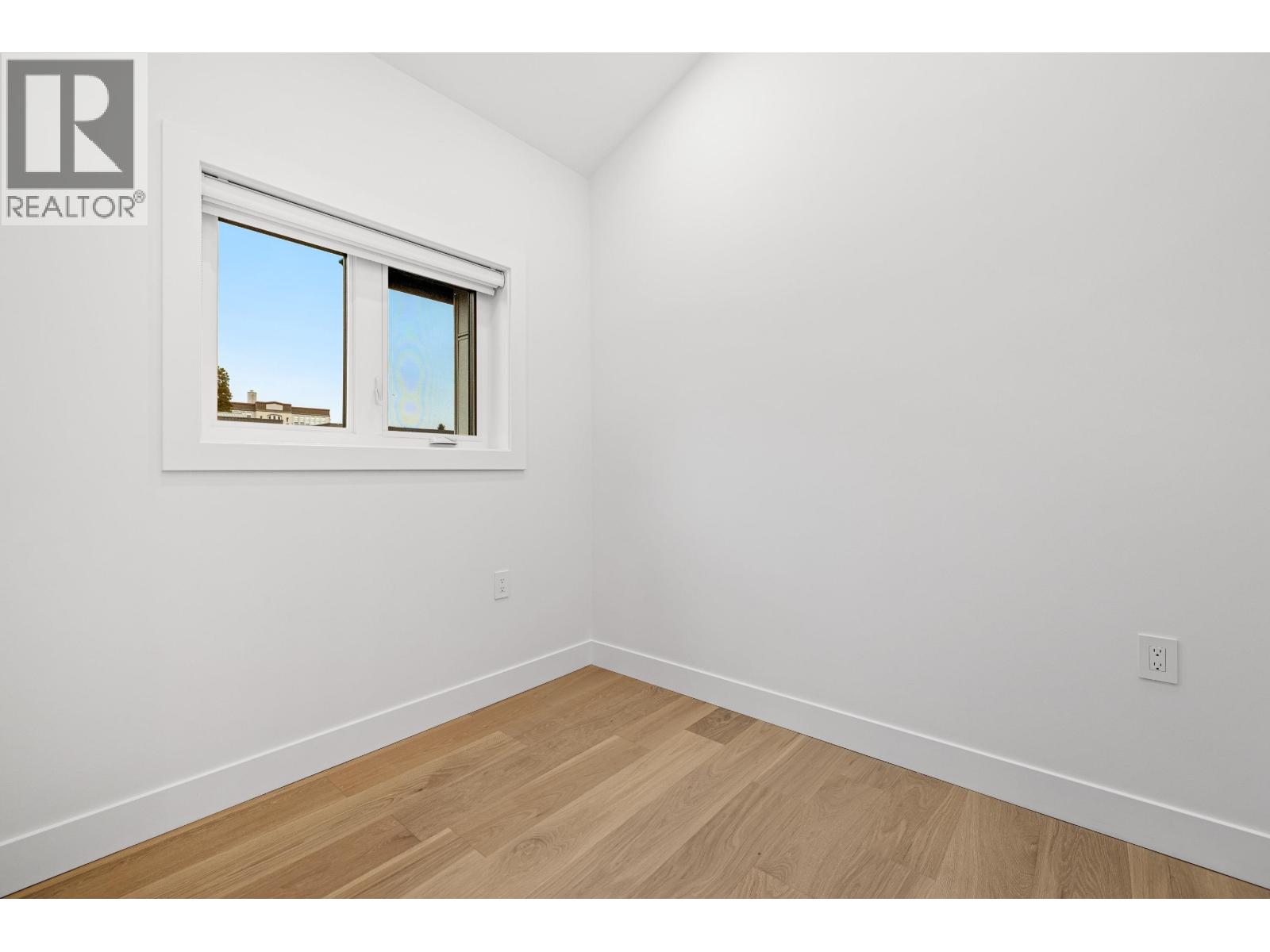Photo 12 of 3221 Grant Street, Vancouver BC