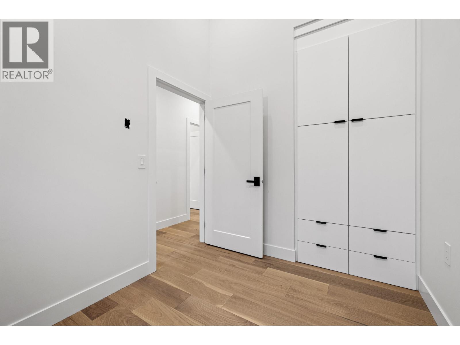 Photo 11 of 3221 Grant Street, Vancouver BC