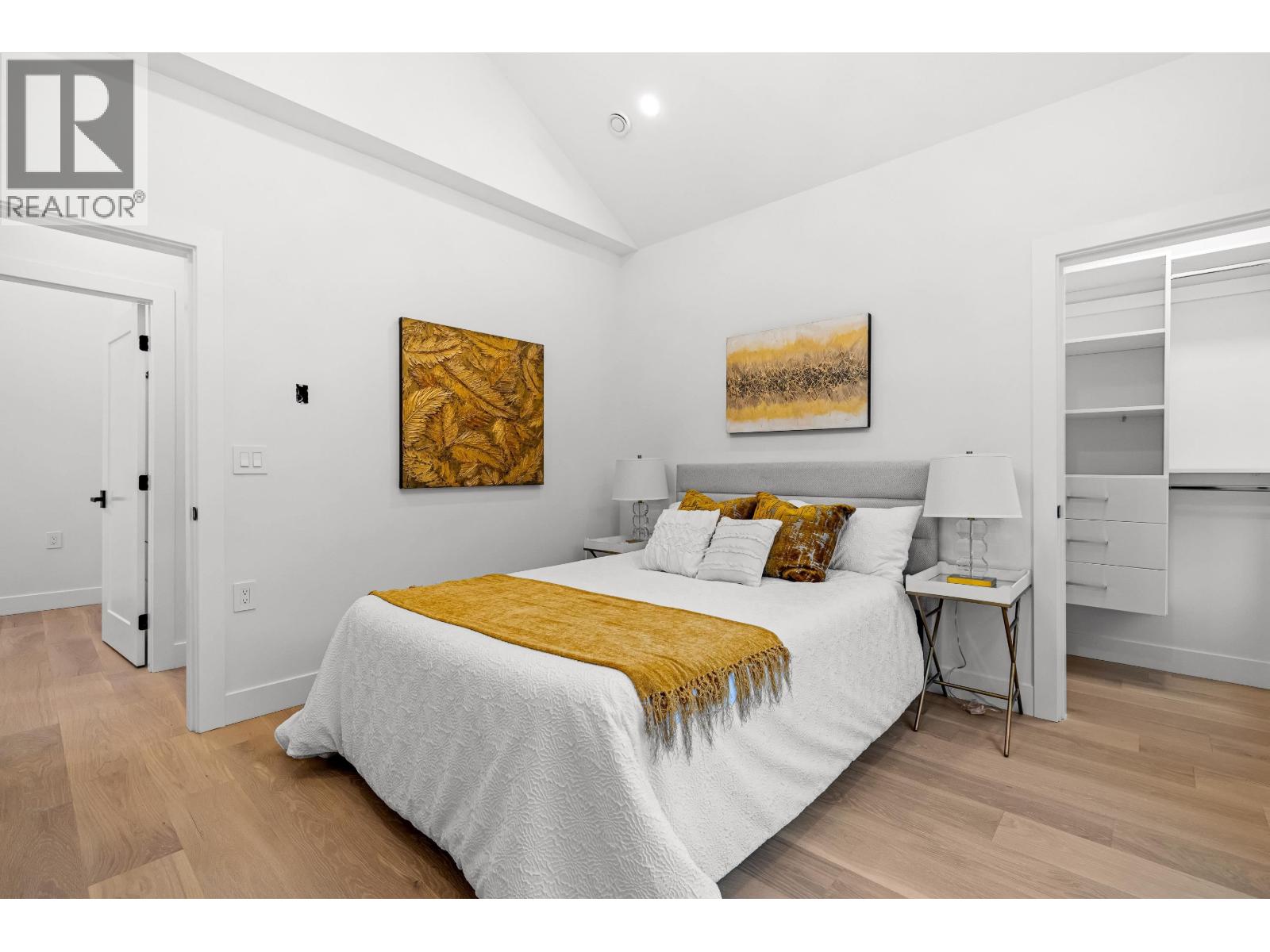 Photo 10 of 3221 Grant Street, Vancouver BC
