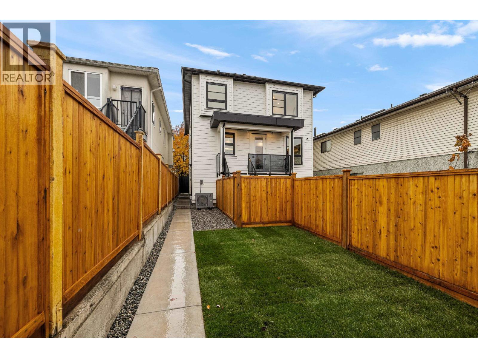 Photo 20 of 3221 Grant Street, Vancouver BC