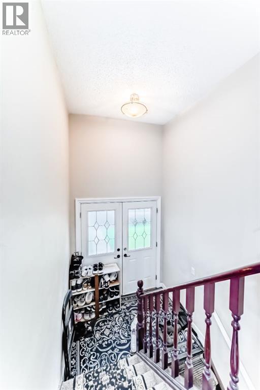 Single Family House Bi-level for Sale in  Falworth Place NE Falconridge Calgary 