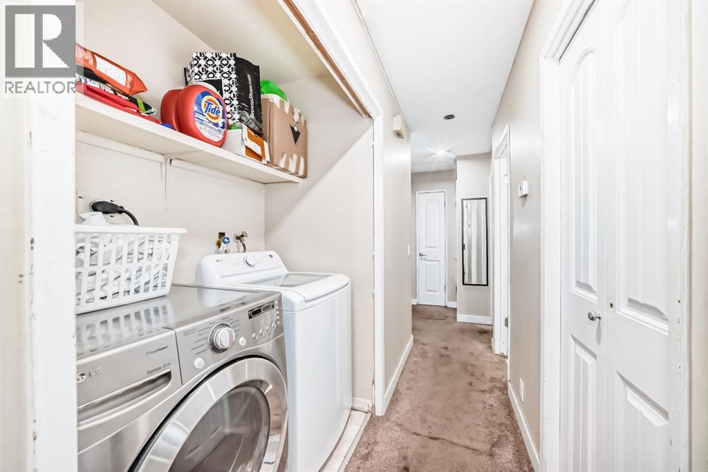 Single Family House Bi-level for Sale in  Falworth Place NE Falconridge Calgary 