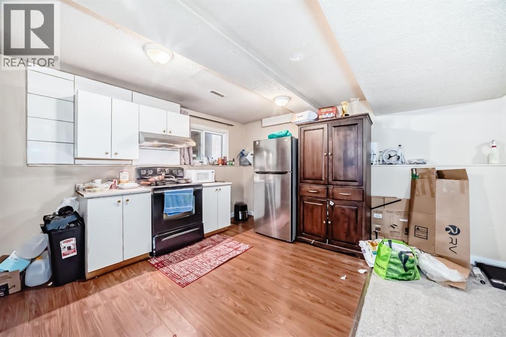Single Family House Bi-level for Sale in  Falworth Place NE Falconridge Calgary 
