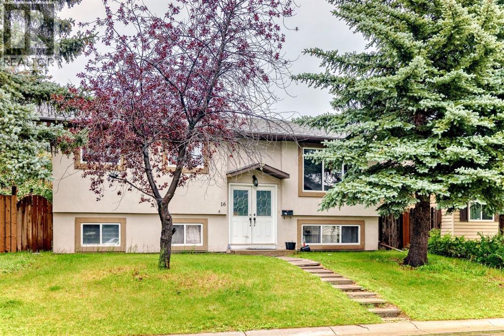 Single Family House Bi-level for Sale in  Falworth Place NE Falconridge Calgary 