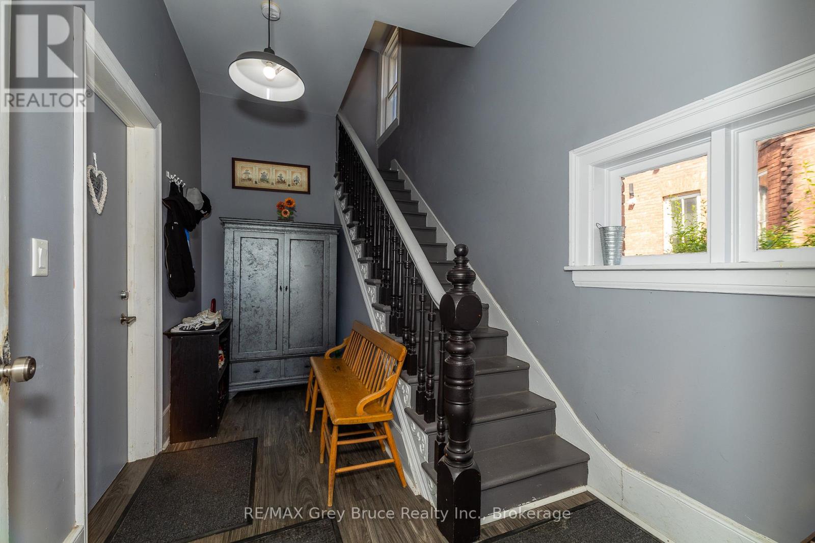 Photo 34 of 996 1st Avenue W, Owen Sound ON