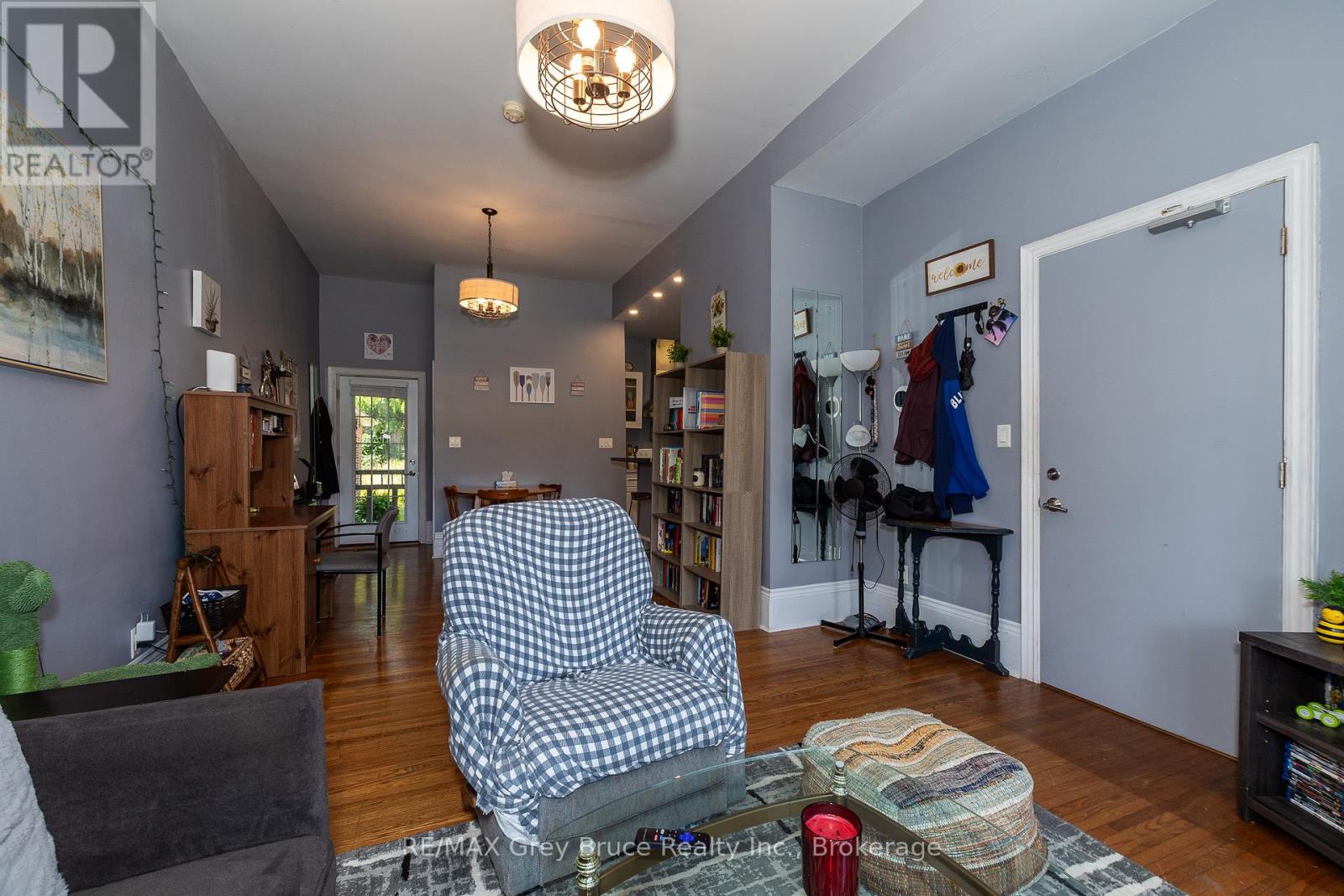 Photo 37 of 996 1st Avenue W, Owen Sound ON