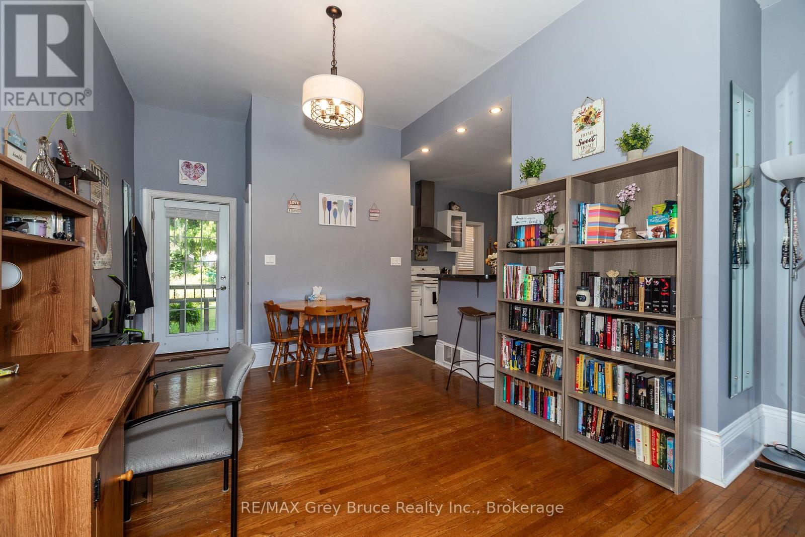 Photo 1 of 996 1st Avenue W, Owen Sound ON