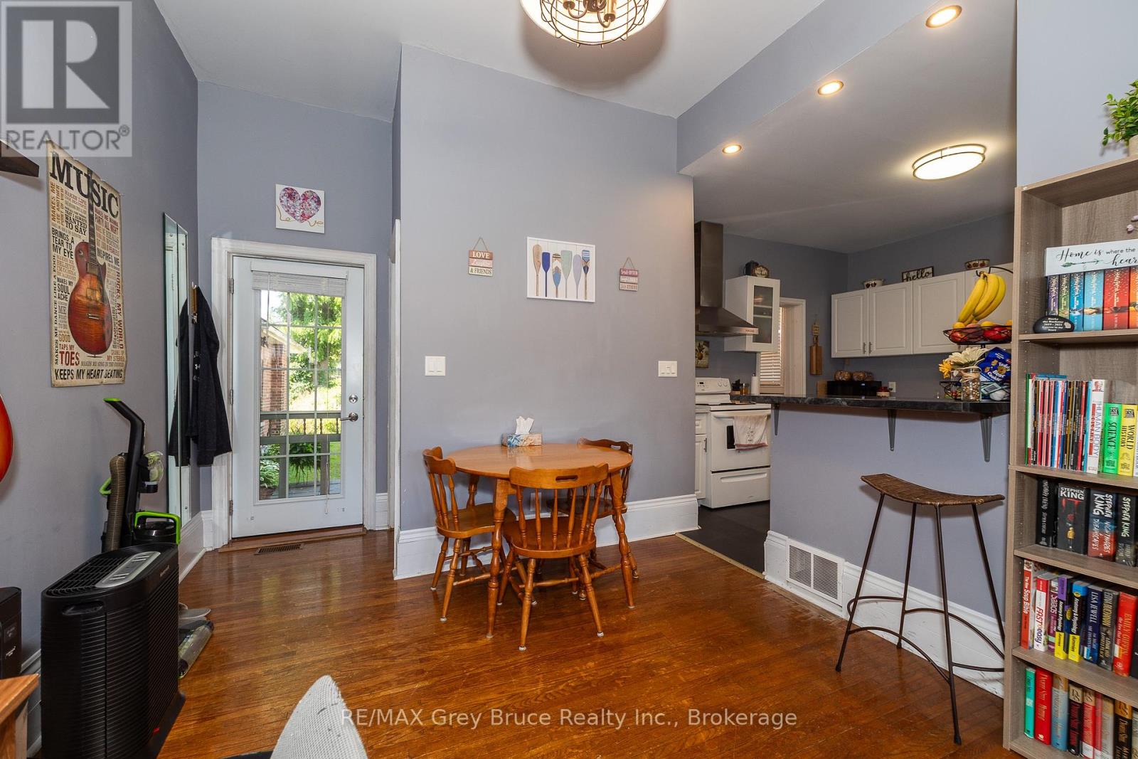 Photo 29 of 996 1st Avenue W, Owen Sound ON