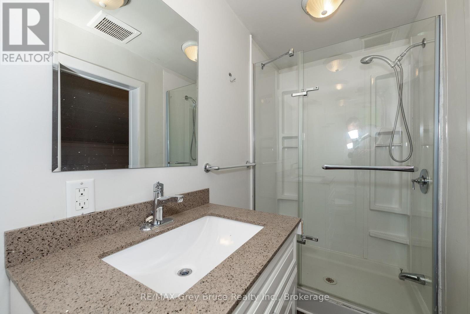 Photo 36 of 996 1st Avenue W, Owen Sound ON