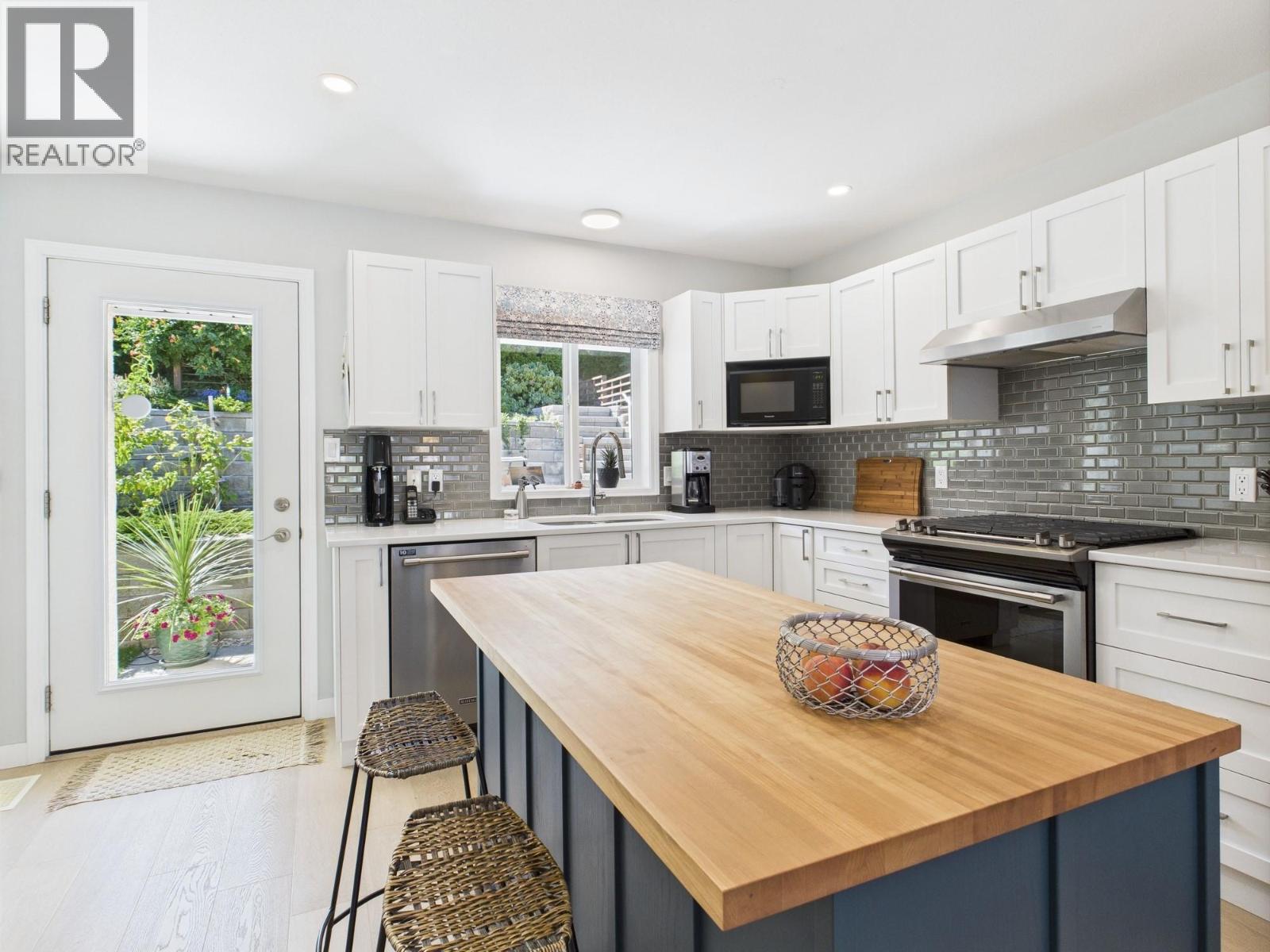  7008 NIGHTHAWK Drive, Osoyoos