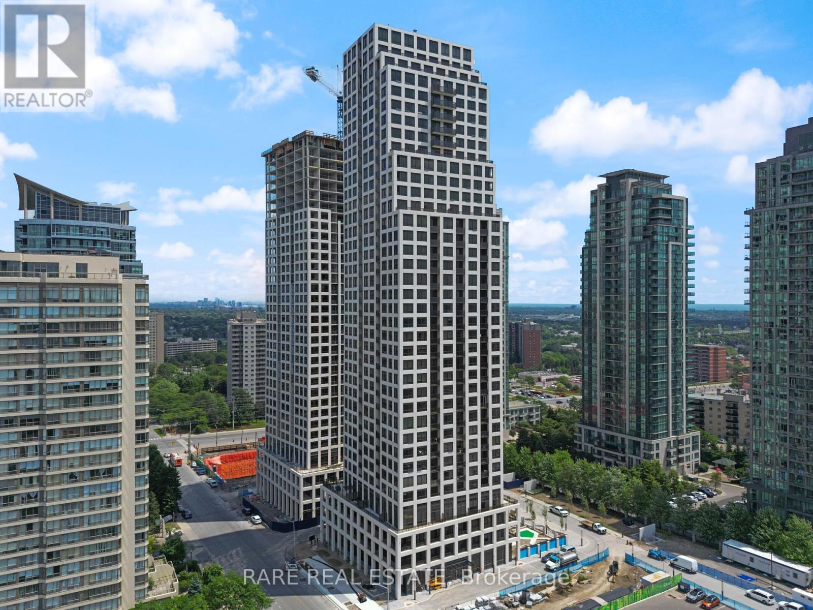 Photo 14 of 2108 36 Elm Drive W, Mississauga ON