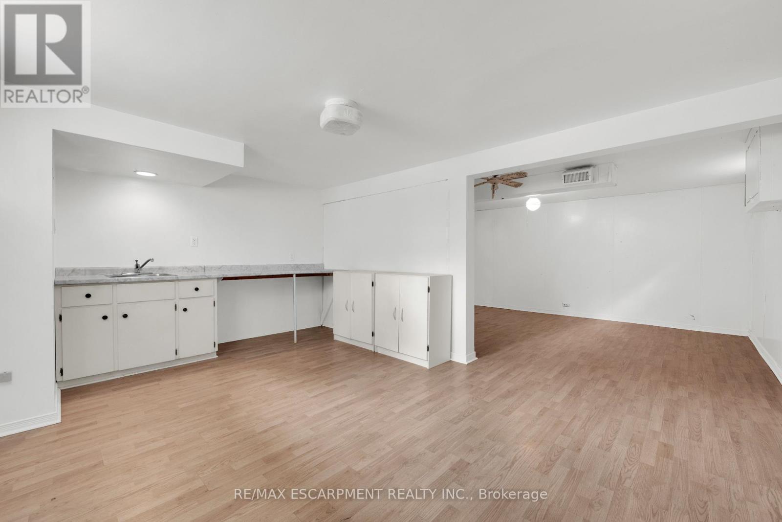 Photo 6 of 25 Elm Ridge Drive, St Catharines ON