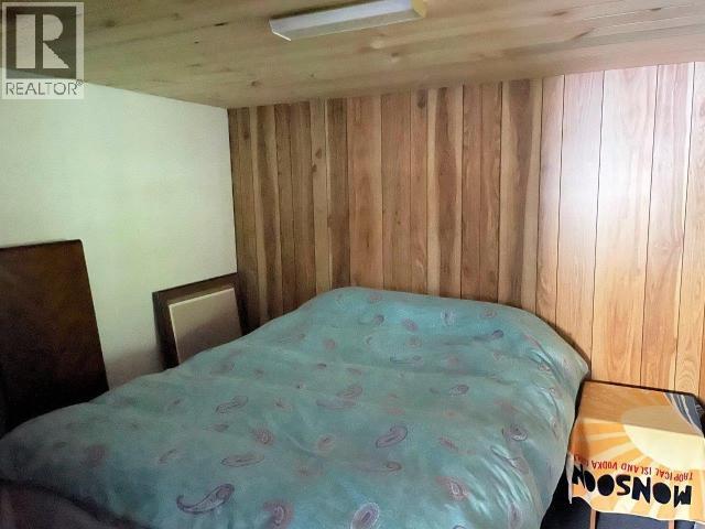 A-10640 POWELL LAKE - 13