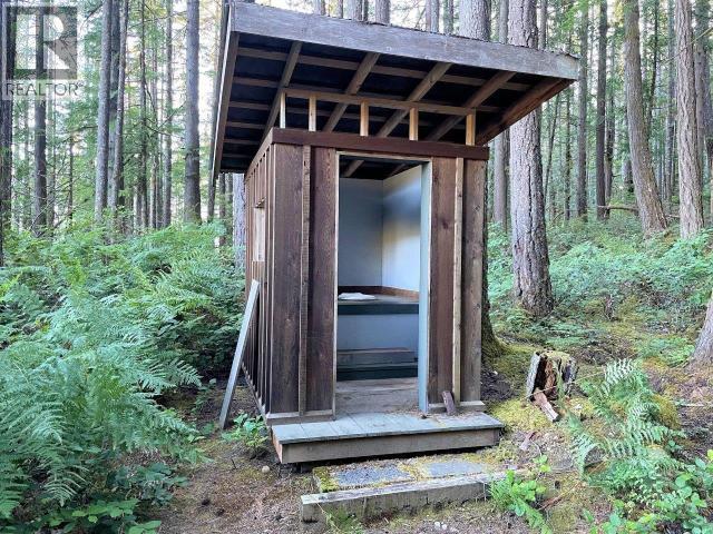 A-10640 POWELL LAKE, Powell River