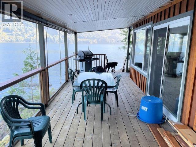 A-10640 POWELL LAKE - 5