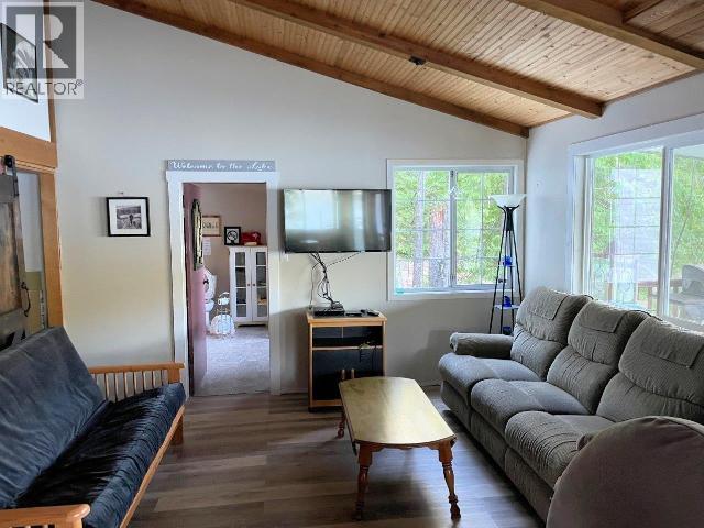A-10640 POWELL LAKE - 7