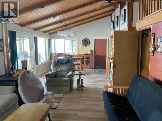 A-10640 POWELL LAKE - 8