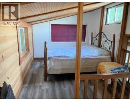 A-10640 Powell Lake, Powell River, BC  Photo 15