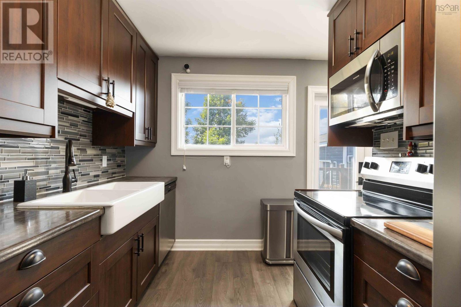 Photo 24 of 13 Willowdale Drive, Dartmouth NS