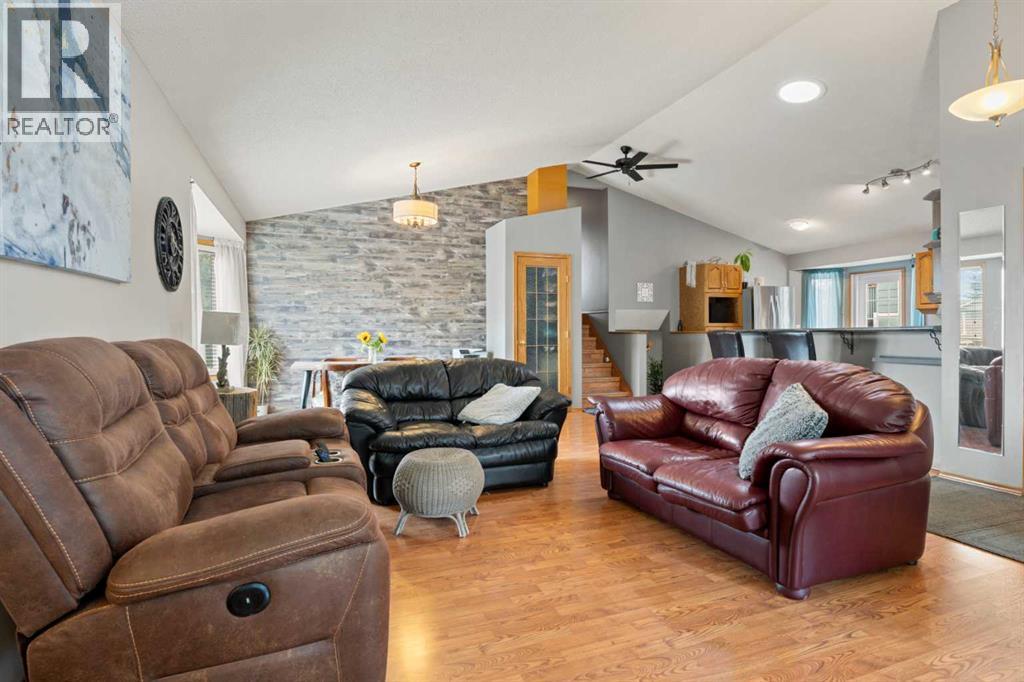 Photo 13 of 109 Downey Place, Okotoks AB