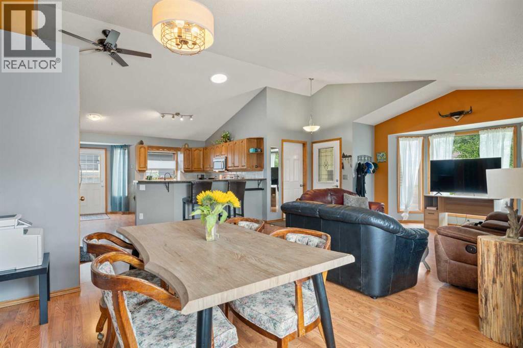 Photo 9 of 109 Downey Place, Okotoks AB