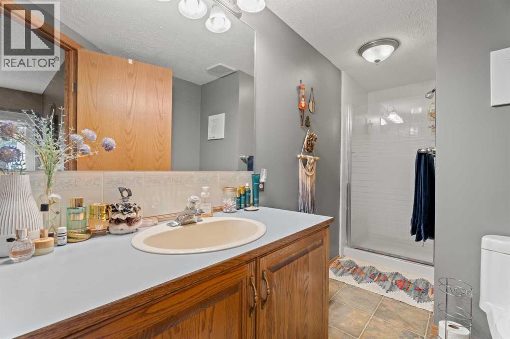 Photo 27 of 109 Downey Place, Okotoks AB