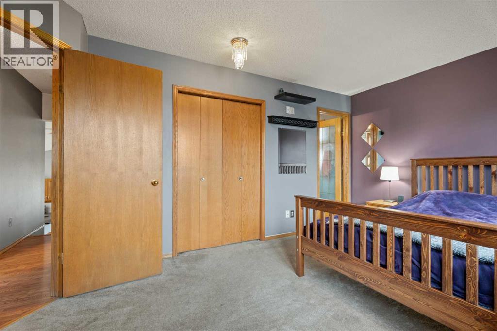 Photo 15 of 109 Downey Place, Okotoks AB