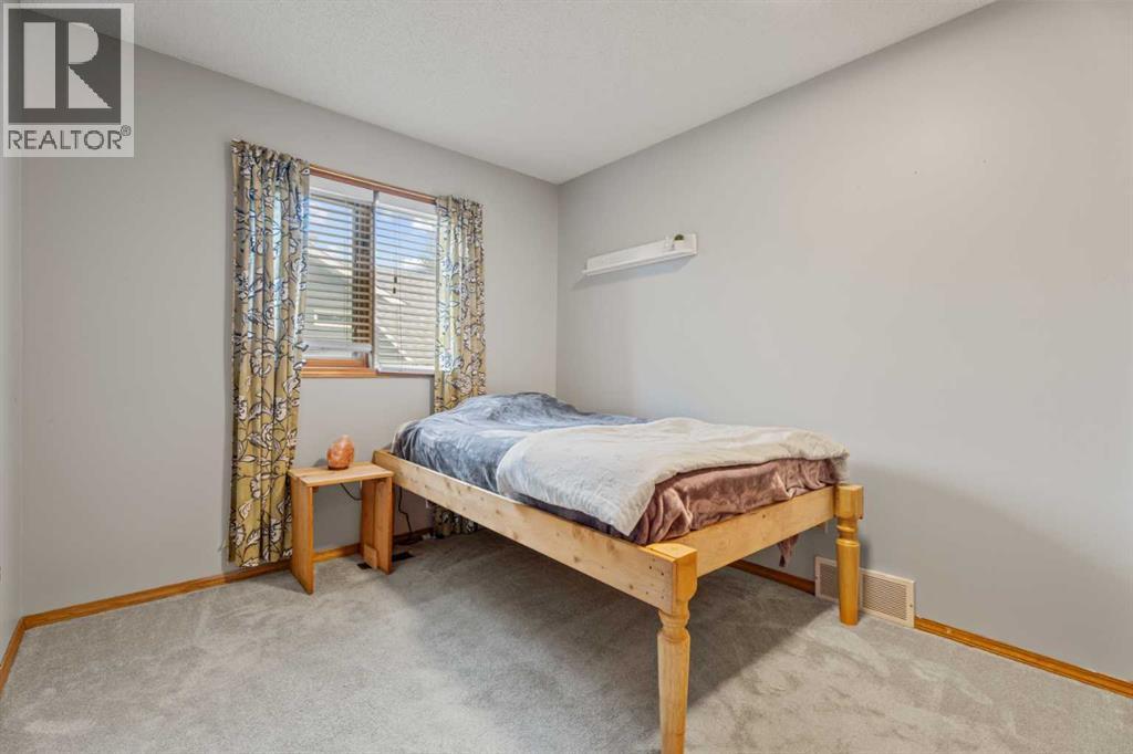 Photo 23 of 109 Downey Place, Okotoks AB