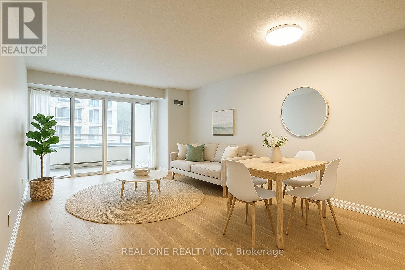 Photo 13 of 1012 711 Bay Street, Toronto ON