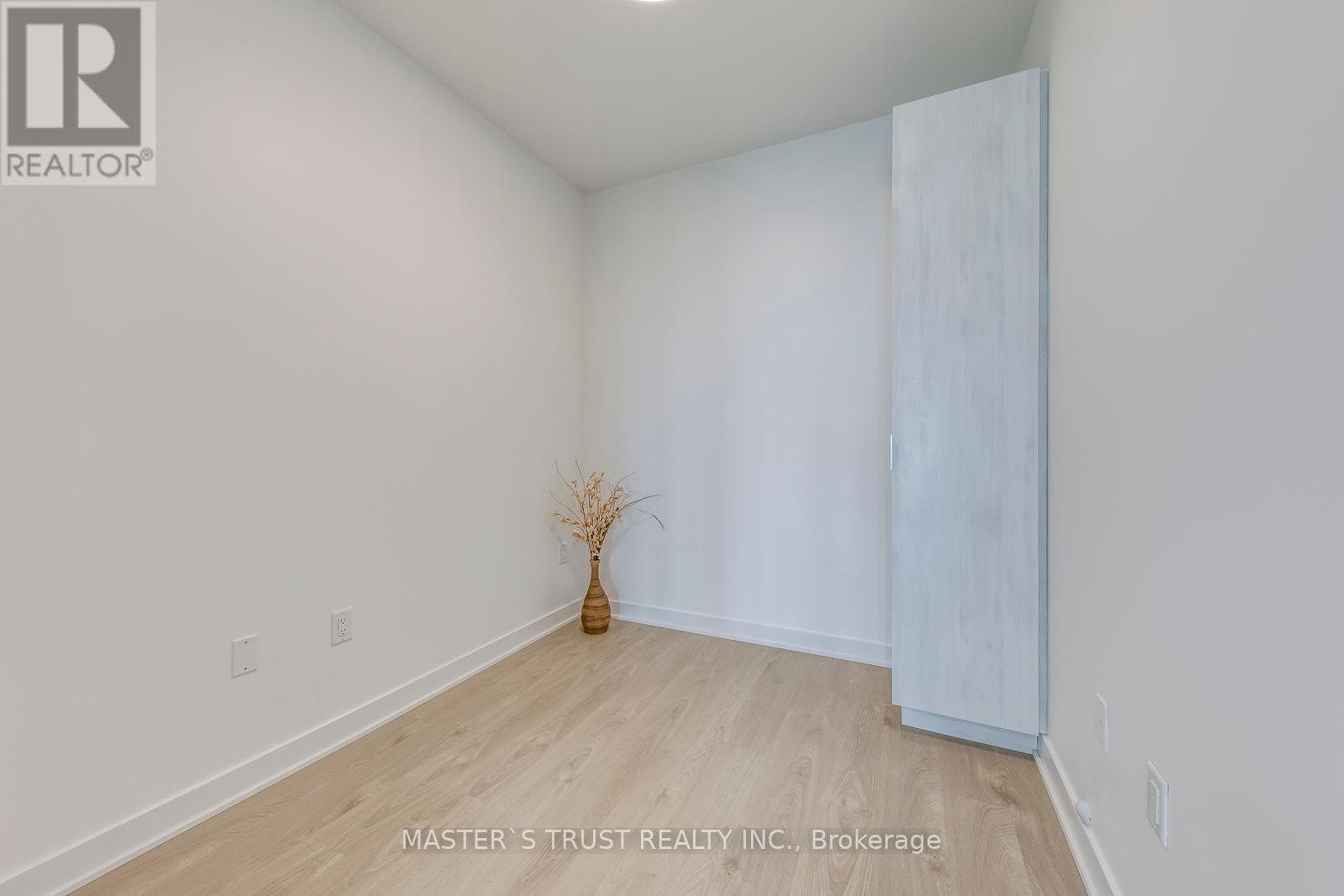 Photo 29 of 5506 3900 Confederation Parkway, Mississauga ON
