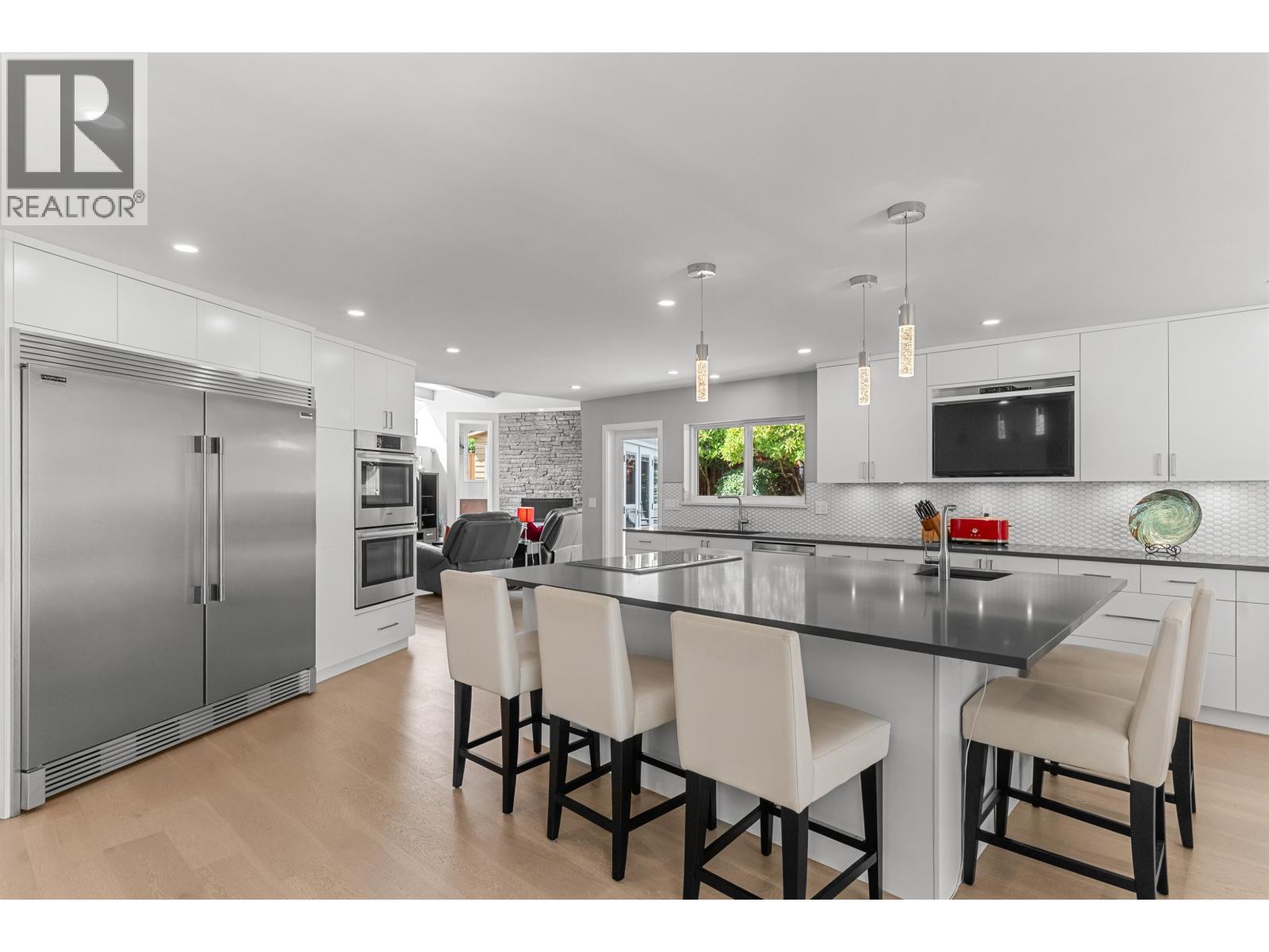 Photo 9 of 5279 3 A Avenue, Delta BC